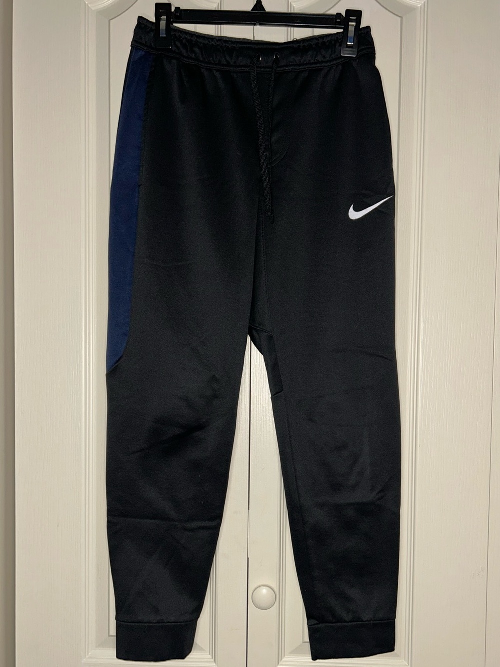 Women's Nike Therma-Fit Jogger-Style Sweatpants | Size S